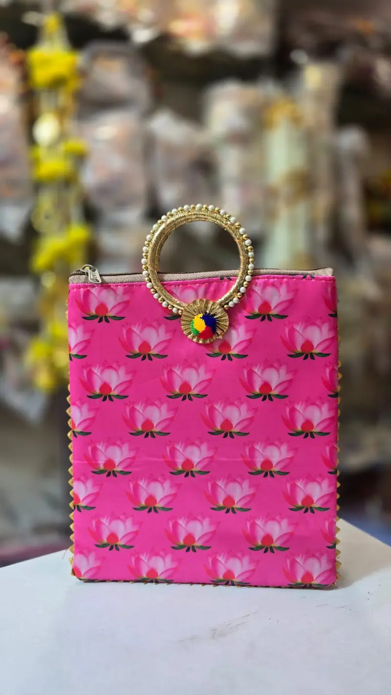 Gift Items and Gift Collection - Image 11 in Junagadh